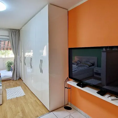 Apartament Neve St *